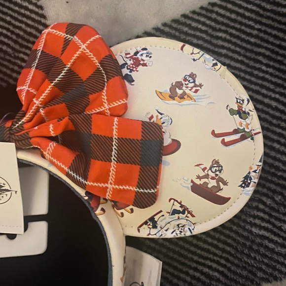 2021 Disney Parks Walt Ski Lodge Christmas Holiday Minnie Mouse Ears Head band - Picture 3 of 4